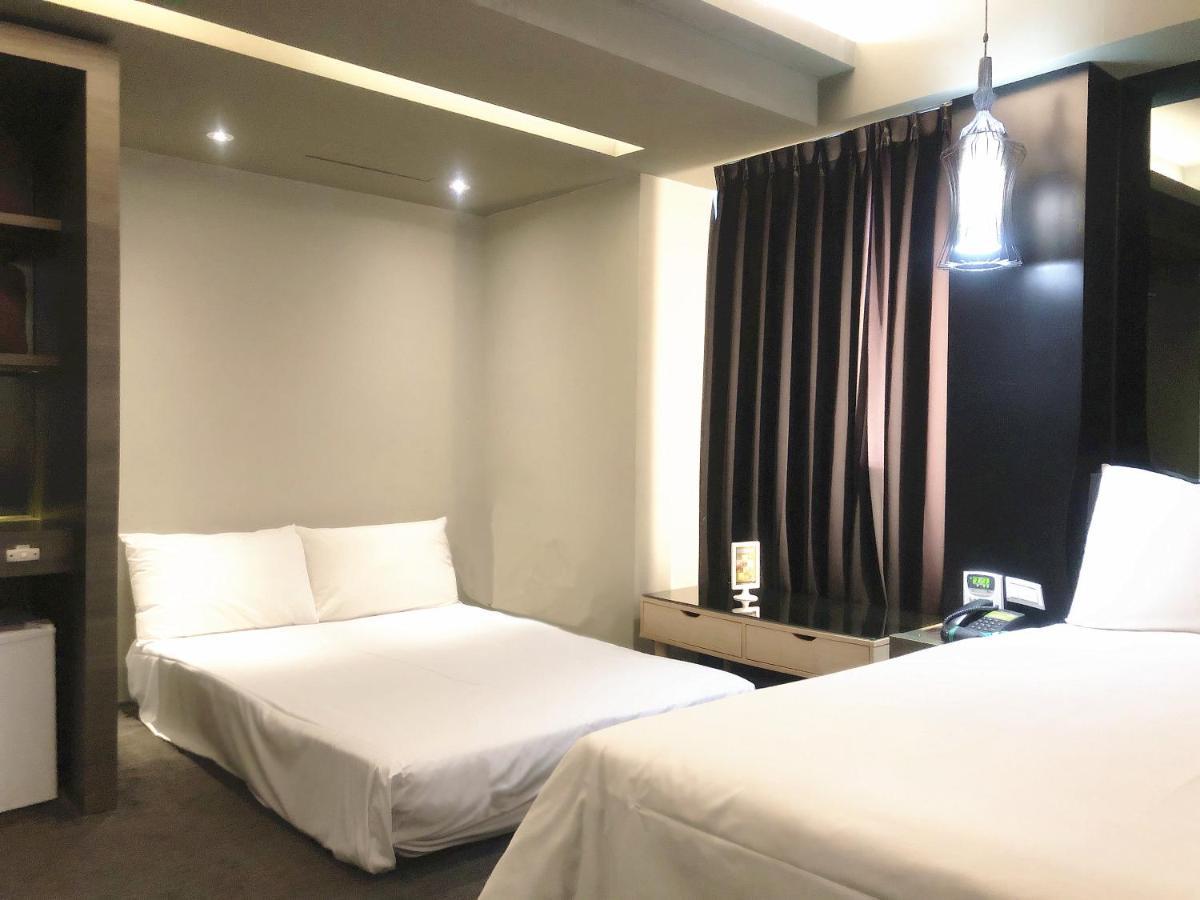 Kiwi Express Hotel - Jiuru Rd Гаосюн Экстерьер фото