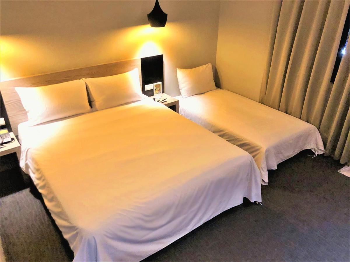 Kiwi Express Hotel - Jiuru Rd Гаосюн Экстерьер фото