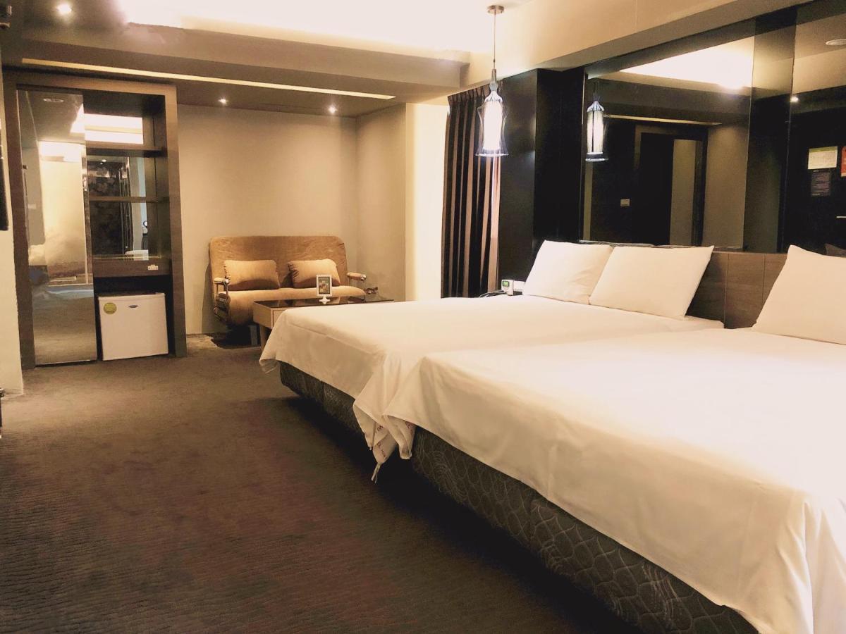 Kiwi Express Hotel - Jiuru Rd Гаосюн Экстерьер фото