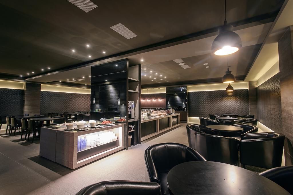 Kiwi Express Hotel - Jiuru Rd Гаосюн Экстерьер фото